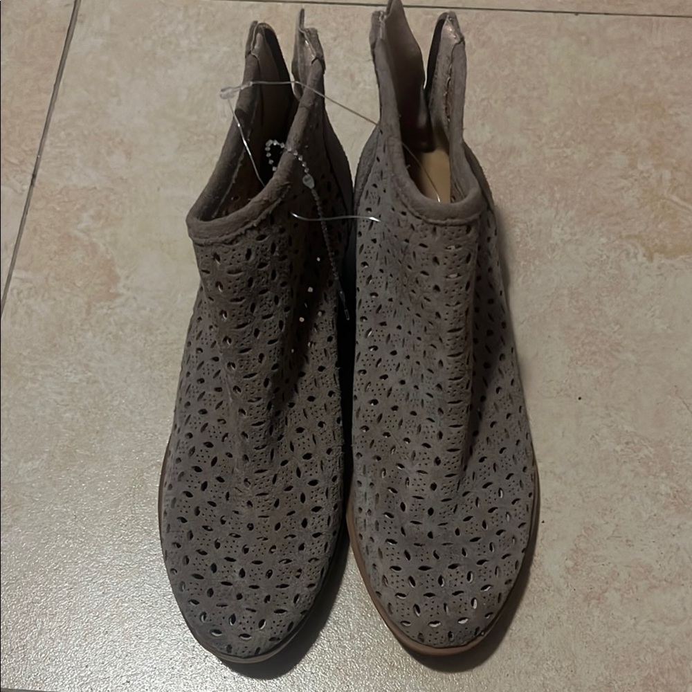 Lucky Brand Gray Suede Ankle Booties